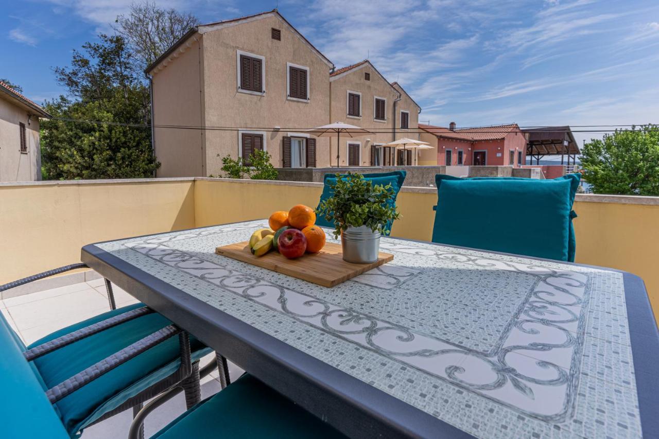 Apartments Dolac Нерезине Экстерьер фото